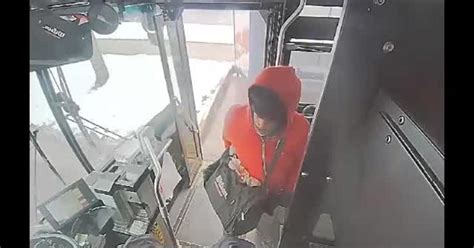 Bank Robber Takes The Bus To Get Away Cbs Colorado