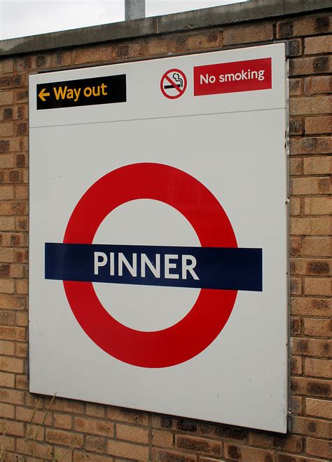 Pinner Underground Station Modern Roundel Bowroaduk Flickr