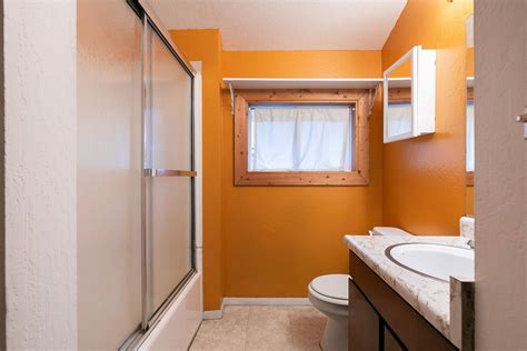13500 Donner Pass Road, Truckee Ca 96161 - Tahoe Mountain Realty