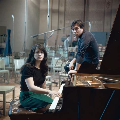Dieses herausragende duo sorgte bereits beim martha argerich festival 2019 für begeisterung: Claudio Abbado & Martha Argerich | Music en 2019 | Musica ...