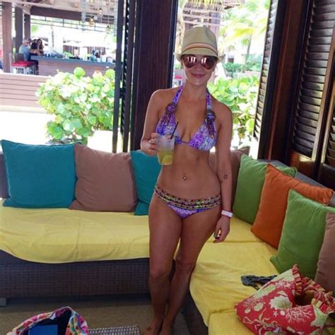 Kellie Pickler In A Bikini Twitpics July Celebmafia