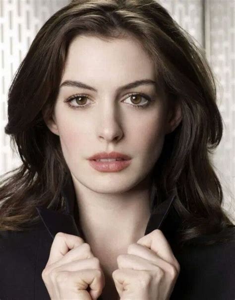 Anne Hathaway Eye Shape Downturned Eyes Makeup For Downturned Eyes