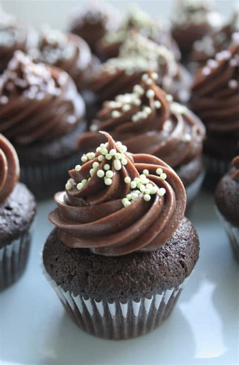 For example note how the ingredients are spaced according to the recipe steps for the rich vanilla frosting below Mini Cupcakes Recipe: How to make mini cupcakes