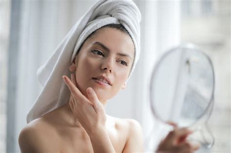How To Take Care Of Dry Facial Skin Hera Grace