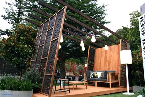 16 Incredible Patio Divider Walls For Your Home Backyard Privacy