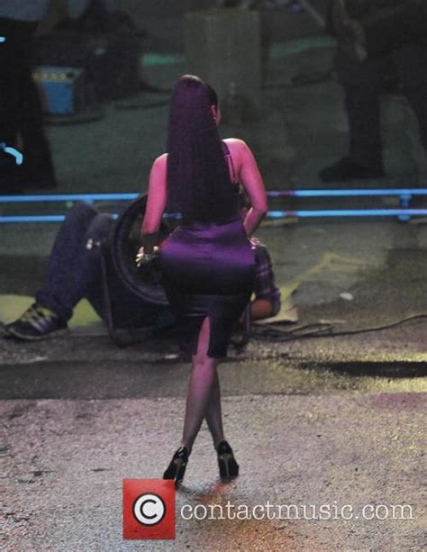 Nicki Minaj Nicki Minaj Shows Off Her Curves For New Music Video 29 Pictures