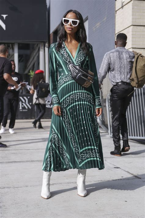 I have put together 7 fancy date. Saturday Night Dinner Outfit Ideas - 20 Cute Fall 2020 ...