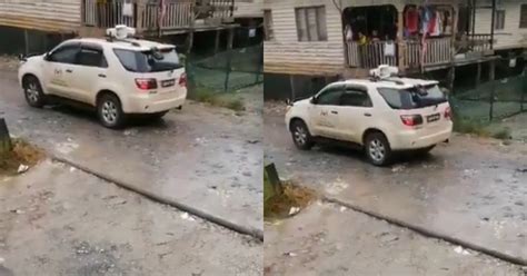 Setiap orang punya caranya tersendiri untuk menghibur seseorang ataupun merayu orang yang disukainya. (Video) "Kalau Mahu Kahwin Lagi Satu, Mari Bersama ...