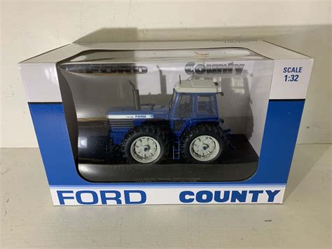 Toy Models Universal Hobbies Ford Tw 30 County 1884 Prototype