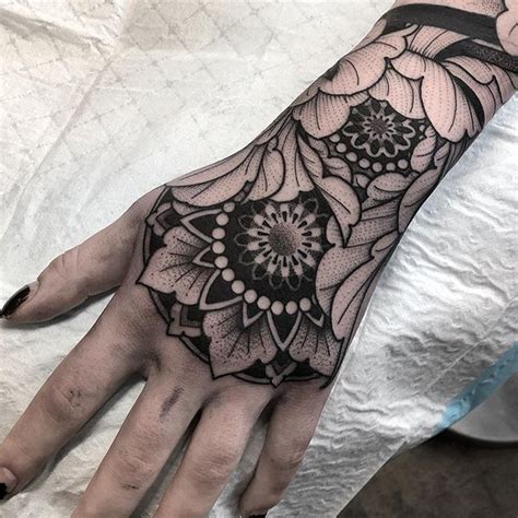 Search Inspiration For A Geometric Tattoo Traditional Hand Tattoo