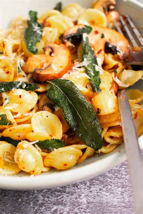 Brown Butter Sage And Mushroom Pasta