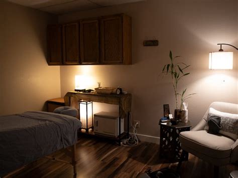 Whole Being Massage 25 Photos And 18 Reviews 5460 W Franklin St
