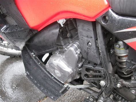 A stronger material can now be found on the rear wheel rim, delivering improved torsional rigidity and increased durability. Kawasaki KLR650 Front tire mud splash guards flaps