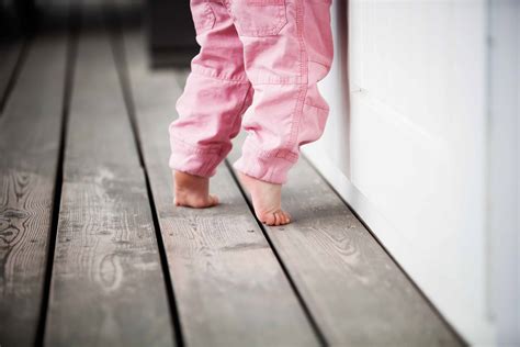 Toe Walking and Autism Spectrum Disorder | Autism Research Institute