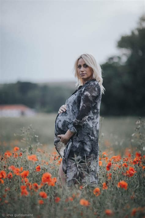 Maternity Photo Session In Essex Evagud Photography