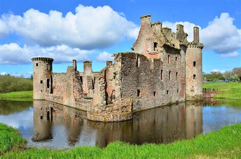 Caerlaverock Castle Dumfries All You Need To Know Before You Go