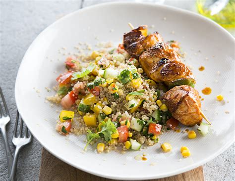 Recette de brochette de poulet au quinoa et aux légumes d été Santé