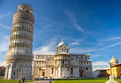 The 13 Most Famous Towers In The World