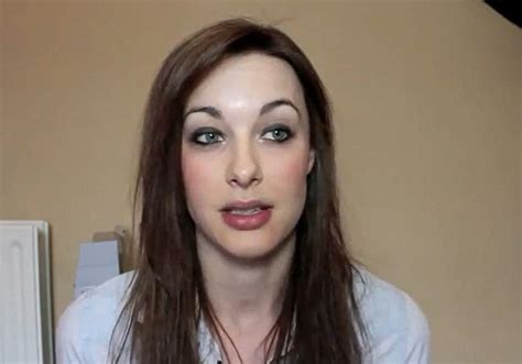 10 reasons why you should date a cougar youtube star emily
