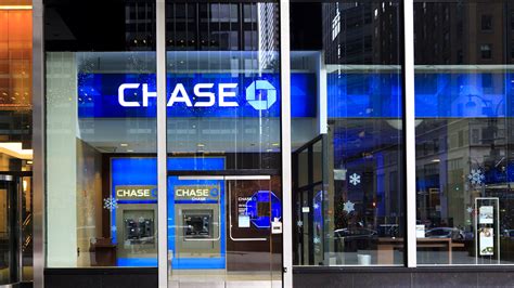 New Phishing Scam Impersonating Chase Bank Asks For Sensitive Data