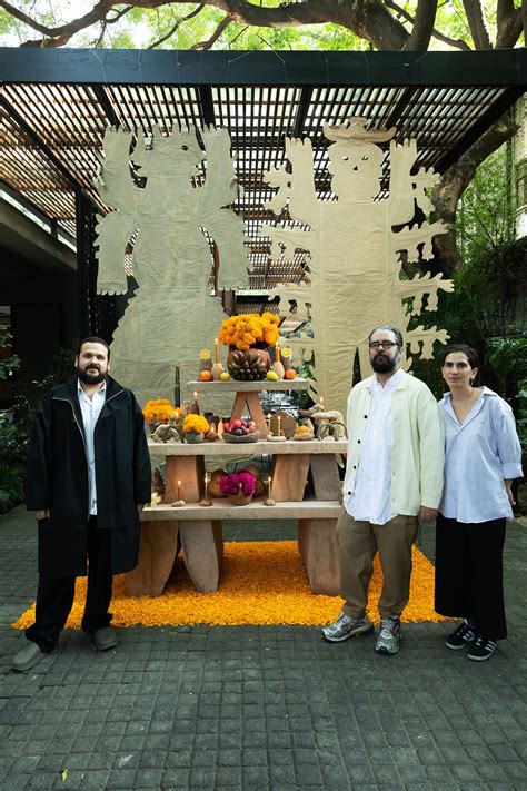 Ofrenda De Día De Muertos En Pujol Con Niños Héroes Architectural Digest