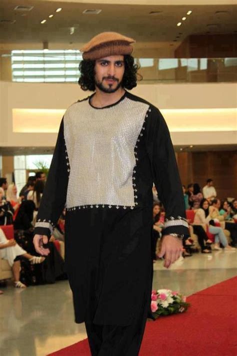 Pin By Tam On Afghan Traditional Clothes Fashion Suits For Men
