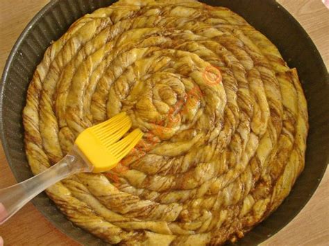 Haşhaşlı Cevizli Burma Çörek Nasıl Yapılır 18 24 Resimli Yemek