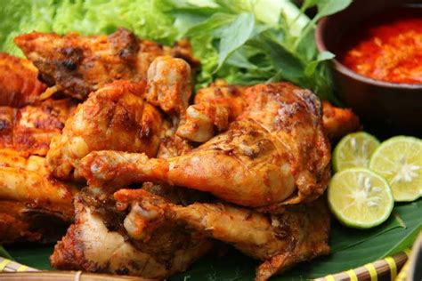 Untuk itu, simak mengenai cara memasak ayam bakar yang benar serta pilihan resep olahan yang … Cara Masak Ayam Sederhana yang Lezat dan Nikmat