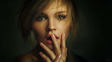 Anastasia Scheglova Georgiy Chernyadyev Women Blonde Face Green Eyes Hand Open Mouth Hair In