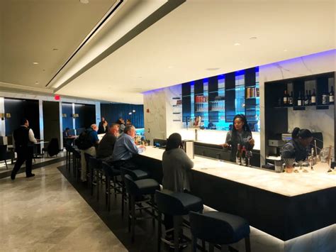 Ewr United Airlines Polaris Lounge Temporarily Closed