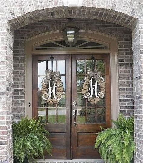 10 Decorative Front Door Ideas