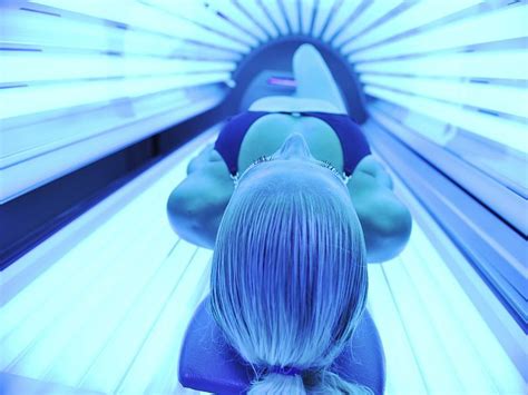 Teen Tanning Bed Ban Would Prevent Thousands Of U S Melanoma Cases