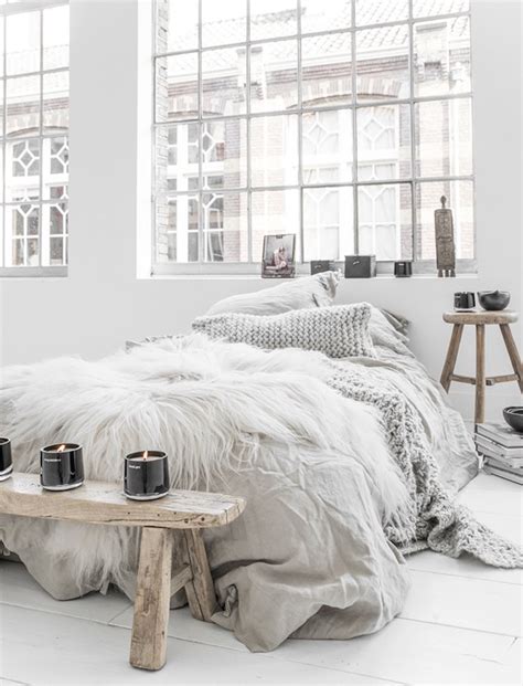 There are of course many other ways to make a room cozy, but these are the tried & true ways that work for us that i just couldn't keep to myself. 10 WAYS TO CREATE A COZY BEDROOM | thatscandinavianfeeling.com