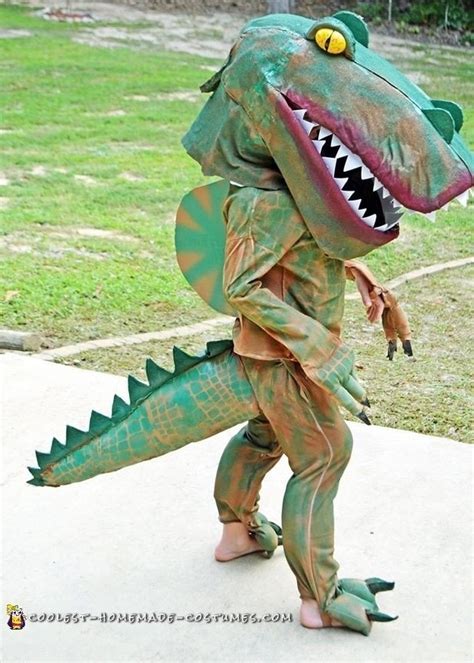Awesome Homemade Spinosaurus Dinosaur Costume