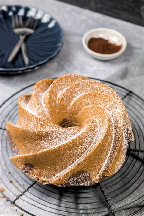 Check spelling or type a new query. Wunderschön saftiger und klassischer Marmorkuchen | Rezept ...