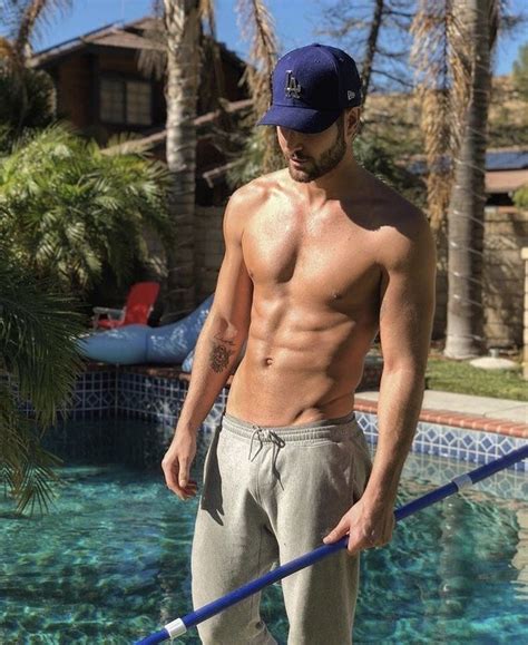 Pin On Hot Guys Wearing Baseball Caps