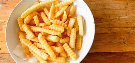 Danita delimont via getty images. Good carbs and bad carbs - what's the difference? - June 2020