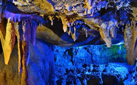 Zhangjiajie Yellow Dragon Cave Huanglong Cavern In Zhangjiajie