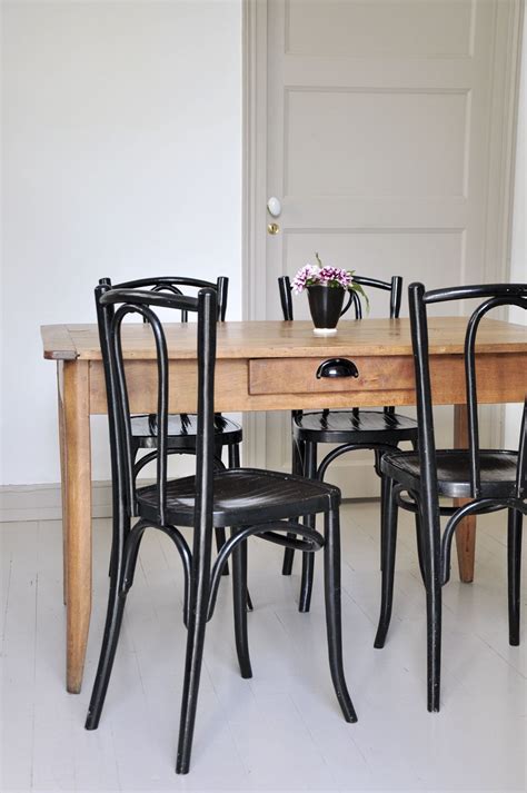 Chaise Noire Et Bois  Price 2