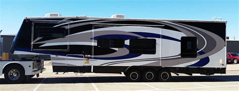 Custom RV Wrap