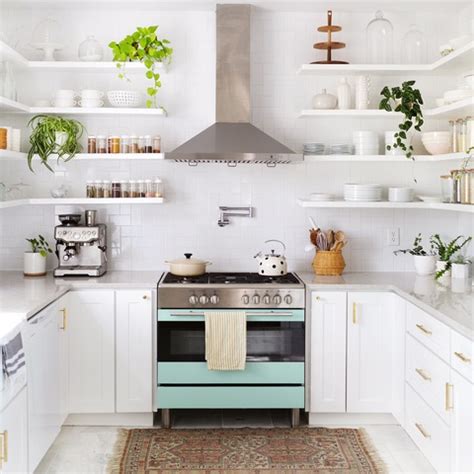 With comprehensive kitchen remodeling, you can make the most out of the space you have and improve. 5 Affordable Tips to Redo Your Kitchen Cabinets - Bux Vertise