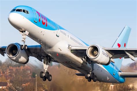 Tui Airways Boeing 757 28a G Oobf V1images Aviation Media