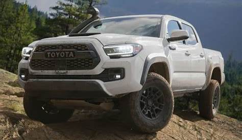 how much can a 2022 toyota tacoma tow