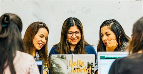 Laboratoria Lanza Nuevo Bootcamp Para Mujeres Que Quieran Ingresar Al