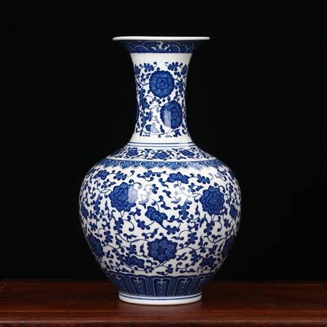 Antique Chinese Blue And White Porcelain Vases For Home Decoration In
