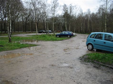 Clowes Wood car park © Nick Smith cc-by-sa/2.0 :: Geograph Britain and