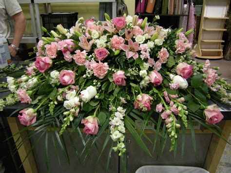 Roses Casket Spray Funeral Floral Arrangements Funeral Flowers