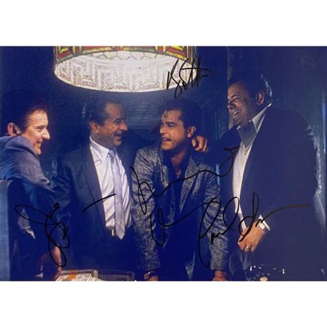 Autograph Signed Goodfellas Ray Liotta Photo