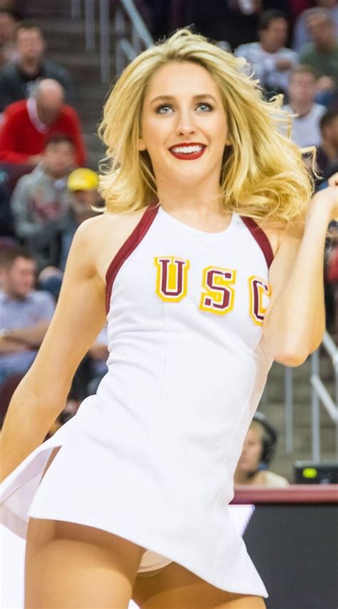 Eagles Cheerleaders Muse College Cheer Cheer Girl Usc Trojans University Of Southern