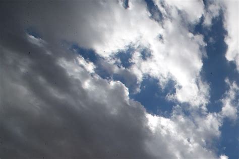 Cielos Despejados En Canarias Con Intervalos De Nubes Altas El Día